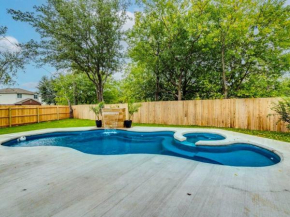 North ATX Paradise Oasis pool w Hot Tub 4BR 2 half BA